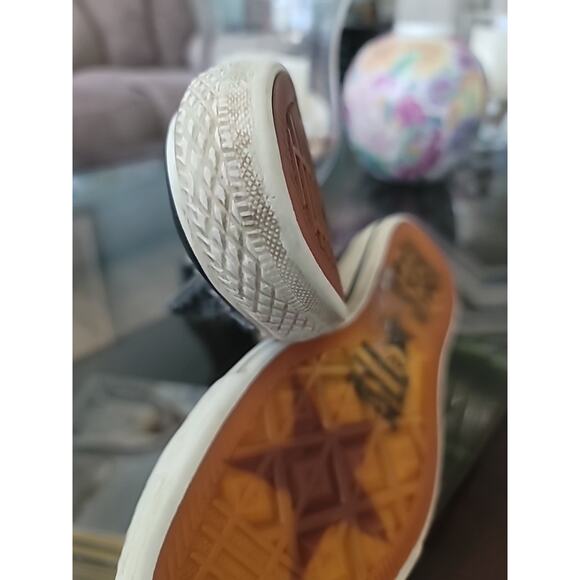 Converse X John Varvatos Low Top Sz 6 Women 8 Gray Slip on Leather Cap All Star - Picture 10 of 11